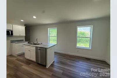 204 Oscelake Way, Hendersonville, NC 28739 - Photo 19