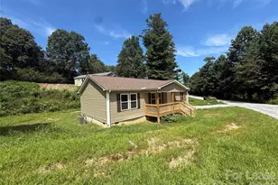 204 Oscelake Way, Hendersonville, NC 28739 - Photo 5