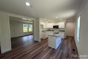 204 Oscelake Way, Hendersonville, NC 28739 - Photo 15