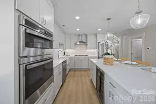 1600 Julia Maulden Pl, Charlotte, NC 28206 - Photo 13