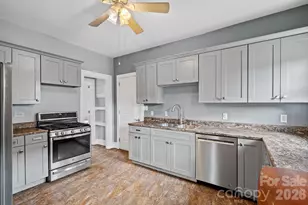 221 Summit St, Asheville, NC 28803 - Photo 9