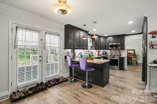 4405 Steepleton Way, Charlotte, NC 28215 - Photo 9