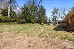 3124 Primrose Dr, Hendersonville, NC 28792 - Photo 35