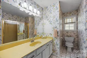 3124 Primrose Dr, Hendersonville, NC 28792 - Photo 29