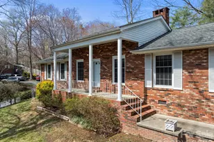 3124 Primrose Dr, Hendersonville, NC 28792 - Photo 3