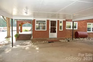 2124 W Main St, Albemarle, NC 28001 - Photo 5