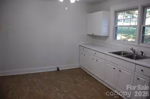 2124 W Main St, Albemarle, NC 28001 - Photo 11