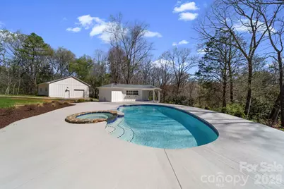 913 Kelly Road, Mount Holly, NC 28120 - Photo 37