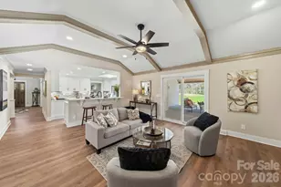 913 Kelly Rd, Mount Holly, NC 28120 - Photo 15