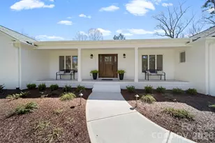 913 Kelly Rd, Mount Holly, NC 28120 - Photo 5