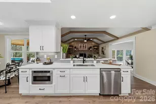 913 Kelly Rd, Mount Holly, NC 28120 - Photo 9