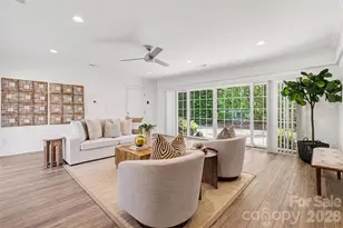 7010 Terrace Dr, Charlotte, NC 28211 - Photo 5