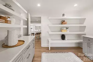 7010 Terrace Dr, Charlotte, NC 28211 - Photo 15