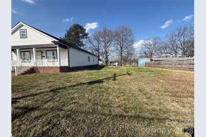 417 E Virginia Avenue, Bessemer City, NC 28016 - Photo 21