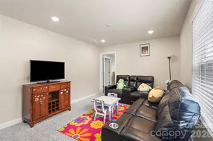 613 Cedar Knoll Cir, Pineville, NC 28134 - Photo 5