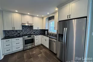 2359 Maplewood Dr, Gastonia, NC 28052 - Photo 5