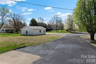 612 E Main St, Boonville, NC 27011 - Photo 25