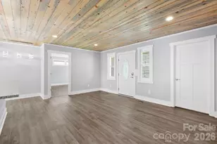 1844 Willow Rd, Hendersonville, NC 28739 - Photo 5