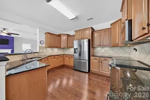 2408 Labelle Dr, Waxhaw, NC 28173 - Photo 9