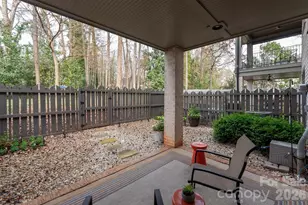 2815 Hillside Springs Dr, Charlotte, NC 28209 - Photo 37