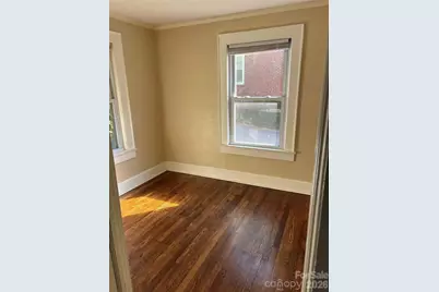 1106 8th Street NE, Hickory, NC 28601 - Photo 7