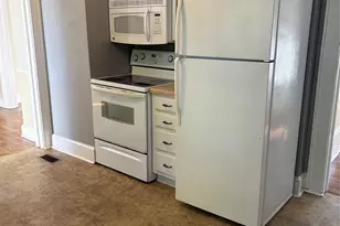 1106 8th St NE, Hickory, NC 28601 - Photo 3