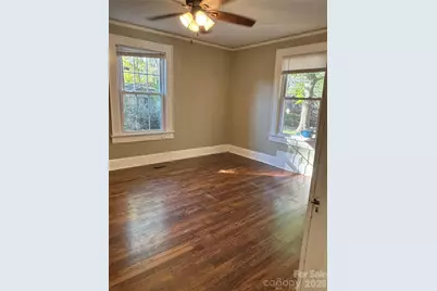 1106 8th Street NE, Hickory, NC 28601 - Photo 9
