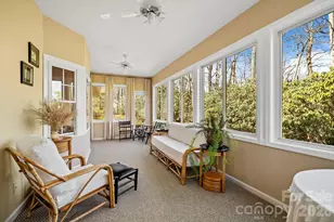 306 Croydon Dr, Hendersonville, NC 28791 - Photo 15