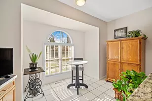 306 Croydon Dr, Hendersonville, NC 28791 - Photo 11