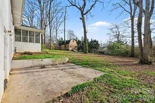 1548 Westbrook Cir, Gastonia, NC 28052 - Photo 31