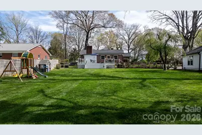 95 18th Avenue NW, Hickory, NC 28601 - Photo 33