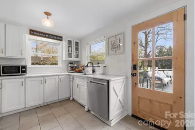 95 18th Avenue NW, Hickory, NC 28601 - Photo 25