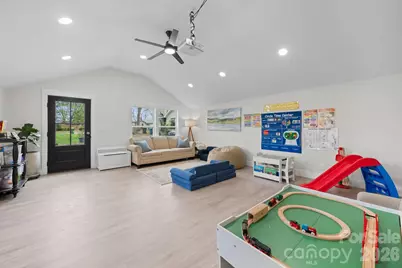 95 18th Avenue NW, Hickory, NC 28601 - Photo 3