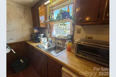 223 Walker Street, Kings Mountain, NC 28086 - Photo 11