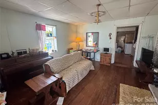 223 Walker St, Kings Mountain, NC 28086 - Photo 3