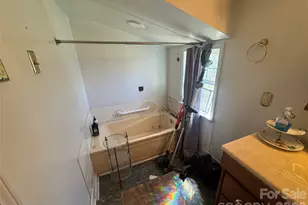 223 Walker St, Kings Mountain, NC 28086 - Photo 15