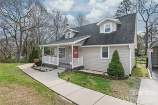 1411 Hensley Road E, Fort Mill, SC 29715 - Photo 3