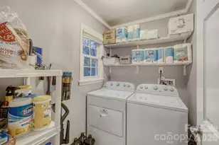 1315 Shady Bluff Dr, Charlotte, NC 28211 - Photo 29