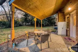 1315 Shady Bluff Dr, Charlotte, NC 28211 - Photo 33