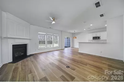 10209 Blakeney Preserve Drive, Charlotte, NC 28277 - Photo 9