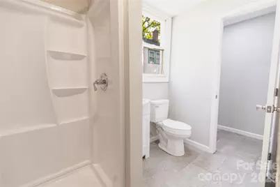 2325 N Glenn Avenue, Winston Salem, NC 27105 - Photo 17