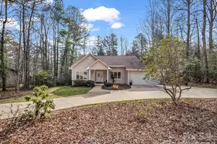 5 Hearthstone Ln, Flat Rock, NC 28731 - Photo 1