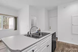 5 Hearthstone Ln, Flat Rock, NC 28731 - Photo 11