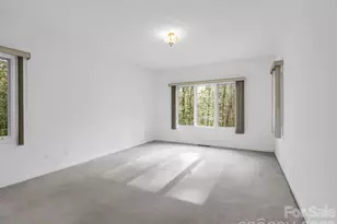 5 Hearthstone Ln, Flat Rock, NC 28731 - Photo 15