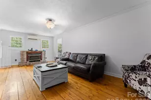 18 Holly Spgs Dr, Sapphire, NC 28774 - Photo 17