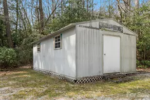 18 Holly Spgs Dr, Sapphire, NC 28774 - Photo 29