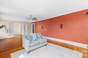 63 Washington Ave, Asheville, NC 28804 - Photo 9