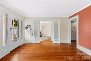 63 Washington Ave, Asheville, NC 28804 - Photo 11