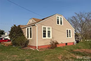 405 Jug Wilson St, Morganton, NC 28655 - Photo 17