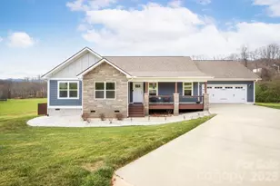 311 Hookers Gap Rd, Candler, NC 28715 - Photo 33